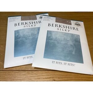 Lot of 2 - Vintage 2003 Berkshire Silky It Fits! Pantyhose Q/Petite Linen New